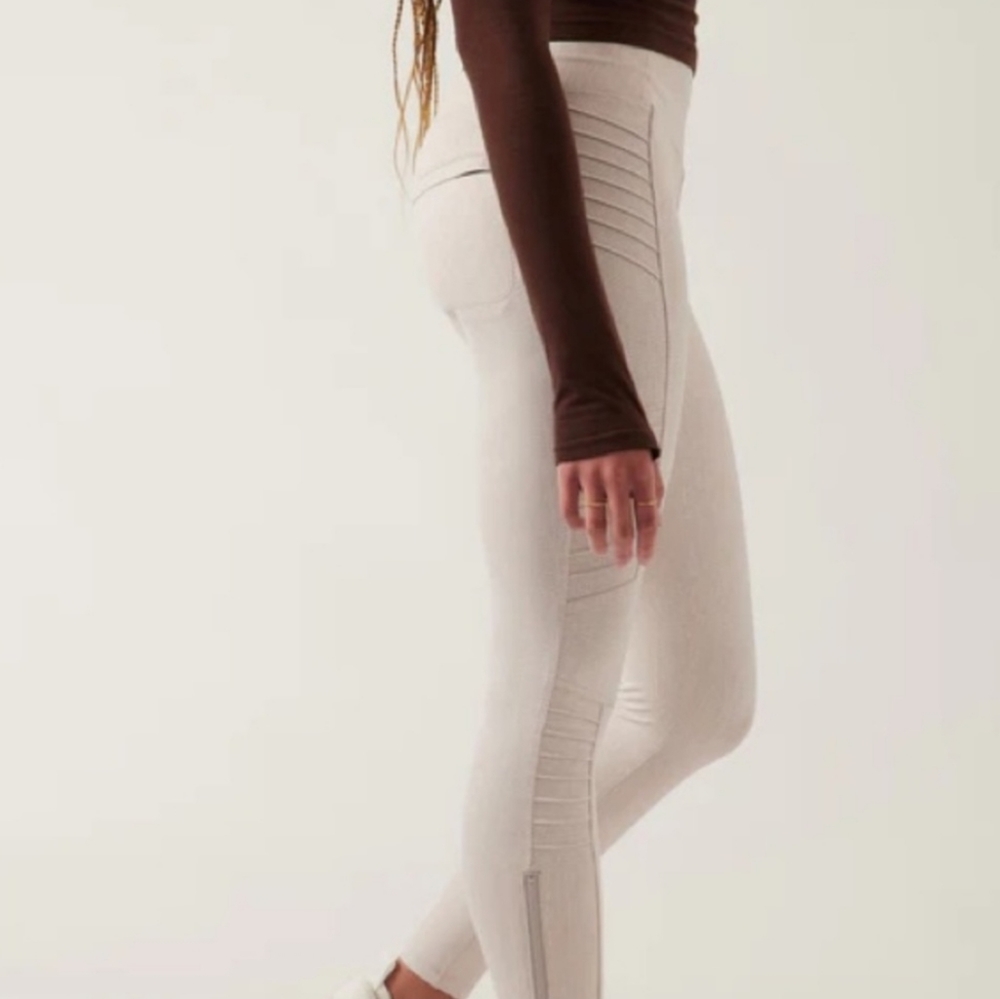 Athleta Delancey Textured Moto Tight EUC Size Medium, Zippered Pockets High Rise - Picture 3 of 15